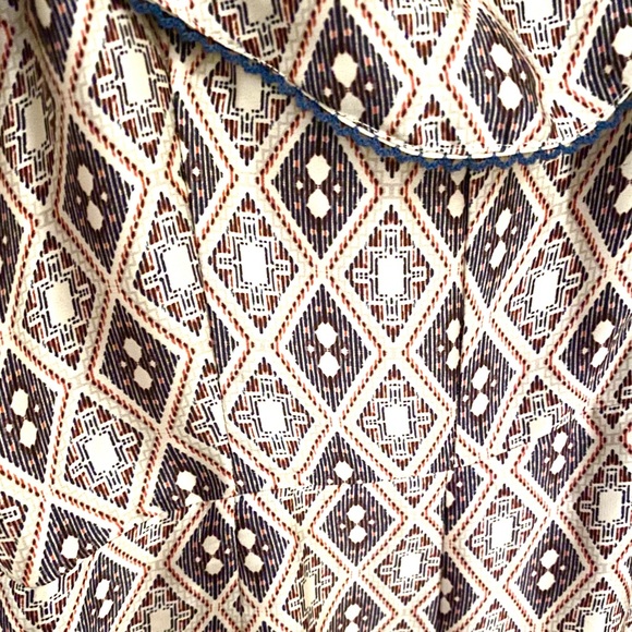 Silky Patterned Romper with Pockets - Picture 2 of 5